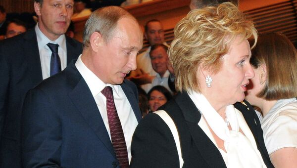 Владимир Путин с супругой посетили балет Эсмеральда