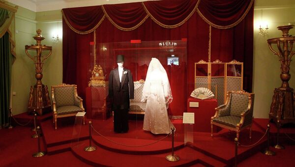 Выставка Безукоризненный в изяществе наряд… Свадебный костюм конца XIX – начала XX веков