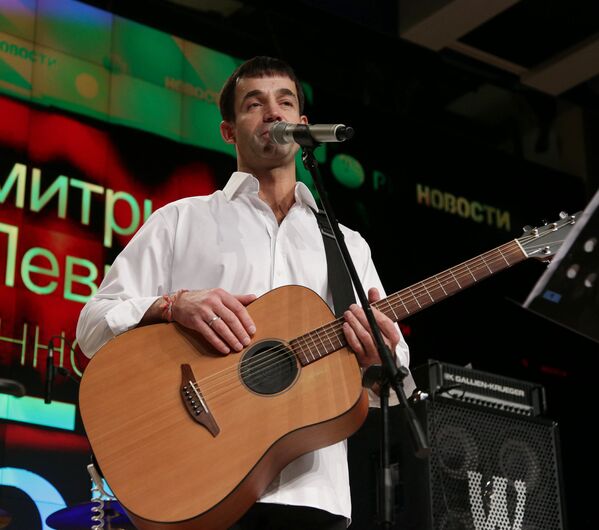 Актер Дмитрий Певцов выступает на творческом вечере Неожиданно 50