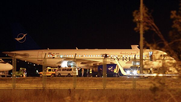 Сирийский пассажирский самолет, посаженный в Анкаре