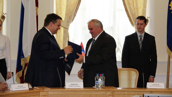 Генеральный директор АСИ Андрей Никитин и губернатор Костромской области Сергей Ситников
