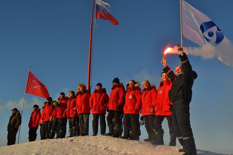 Экспедиция Арктика-2012 на атомном ледоколе Россия