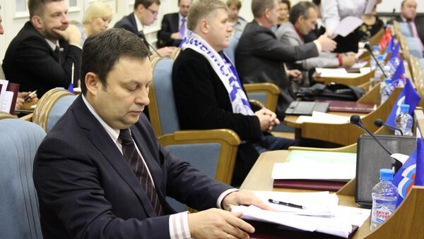 Заседание Костромской областной думы. Председатель бюджетного комитета Костромской областной думы Олег Скобелкин.