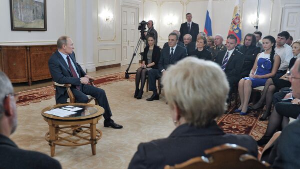 Владимир Путин на встрече с представителями актива Общероссийского народного фронта