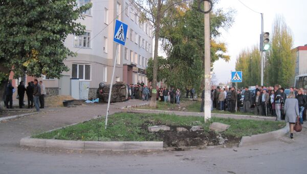 Иномарка вылетела на тротуар под Воронежем