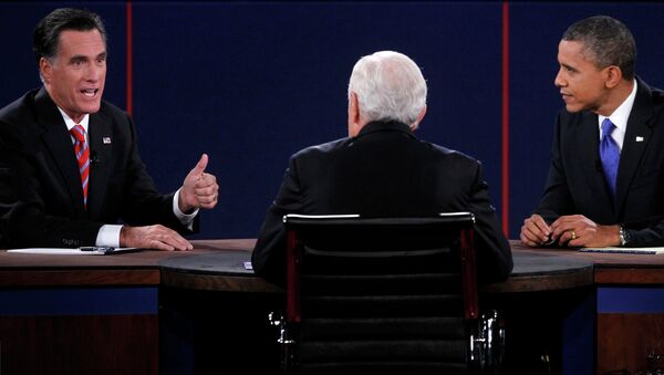 Митт Ромни и Барак Обама во время дебатов, посвященных внешней политике