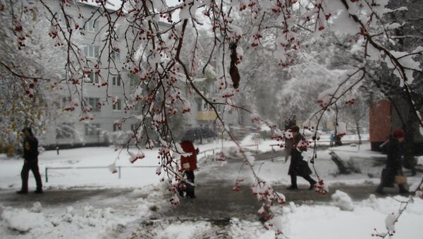Снегопад в Горно-Алтайске 