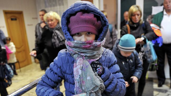 Турникеты у входа в школу