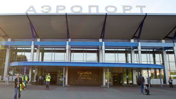 Аэропорт Томск, фото из архива