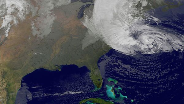 Приближение урагана Сэнди к Восточному побережью США