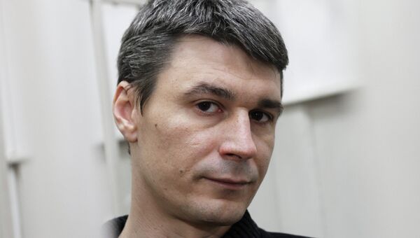 Артем Савелов, обвиняемый в участии в беспорядках на Болотной площади 6 мая 2012 года.
