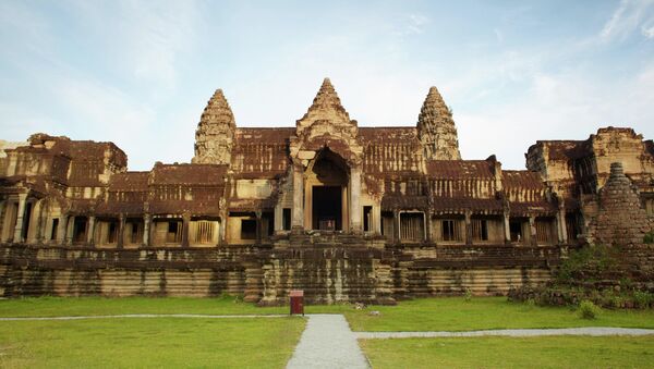 Древний храмовый комплекс Ангкор-Ват в Камбодже. Архивное фото