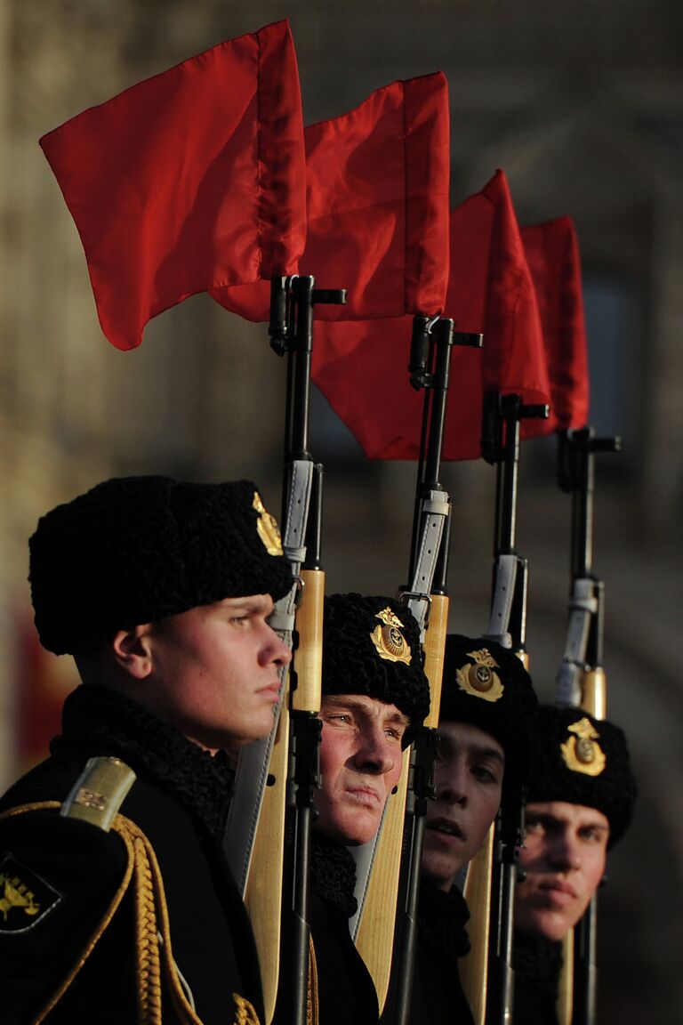 Генеральная репетиция марша в честь годовщины парада 1941 года