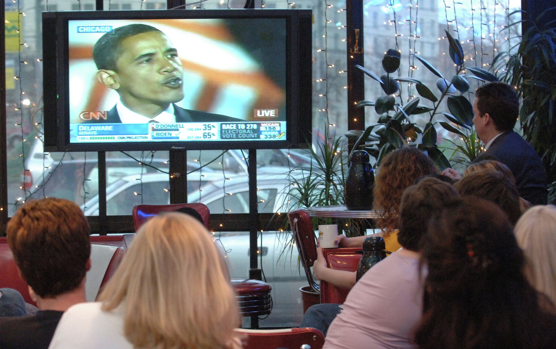 Телетрансляция выборов президента США Телетрансляция выборов президента США - РИА Новости, 1920, 13.09.2025