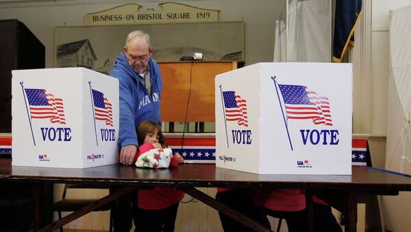 Голосование на избирательном участке в городе Бристоль, Нью-Гэмпшир