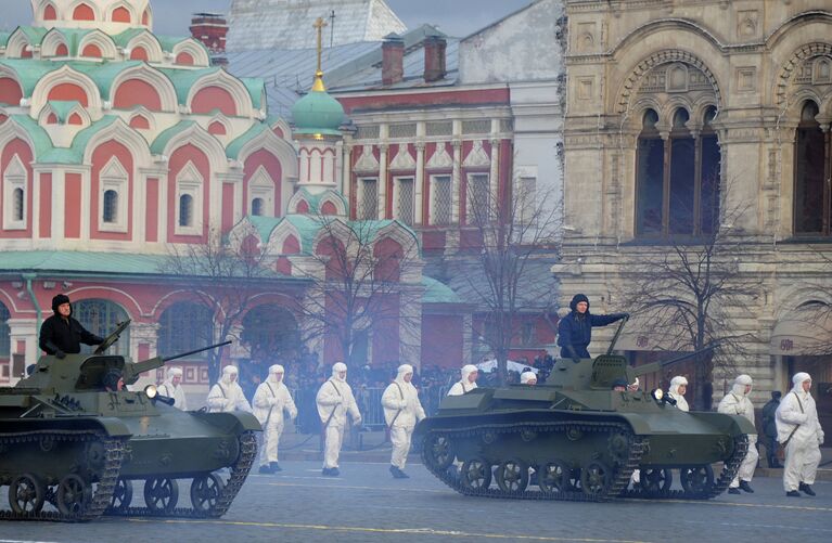 Торжественный марш, посвященный 71-й годовщине Парада 1941 года