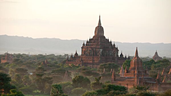 Вид на храм Баган, Мьянма