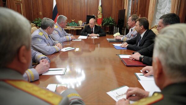 В.Путин встретился с руководящим составом МВД