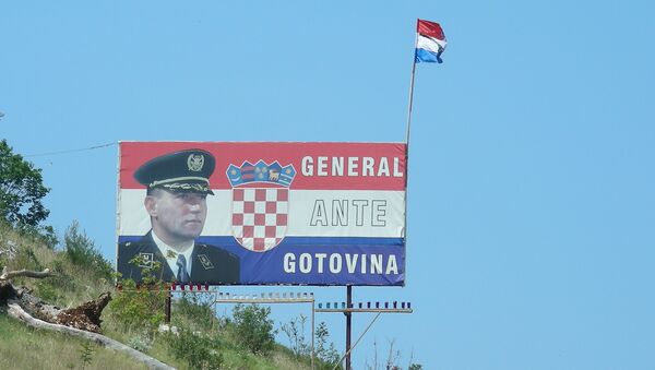 В разных городах Хорватии можно увидеть плакаты в поддержку генерала Анте Готовины, которого многие хорваты считают героем