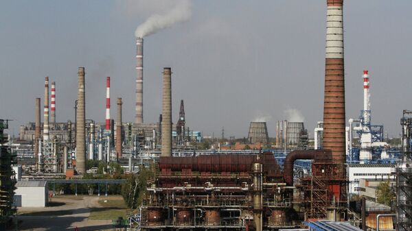 Работа Омского НПЗ Газпром нефти