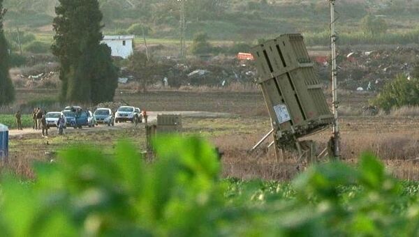 Израильтяне бегут к бомбоубежищам, а журналисты прячутся от ракет в канавах