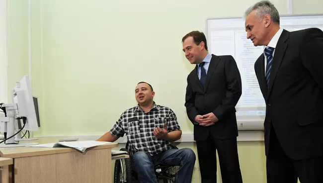 Д.Медведев посетил МГГЭИ