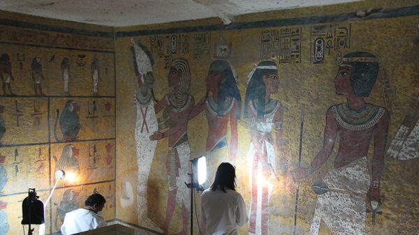 Реставрация в гробнице Тутанхамона. Архивное фото