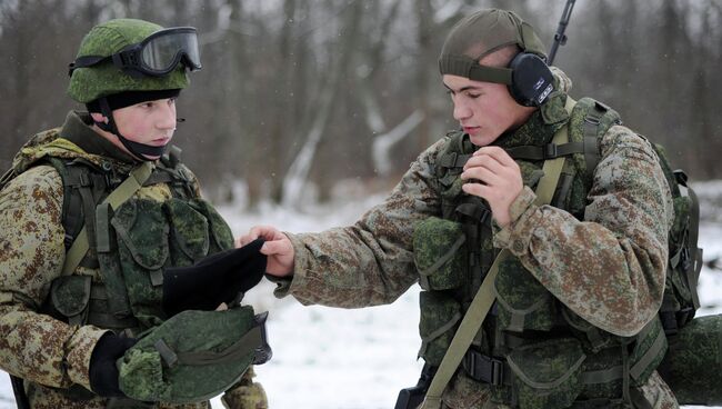 Новая боевая экипировка для военнослужащих сухопутных войск Ратник. Архив