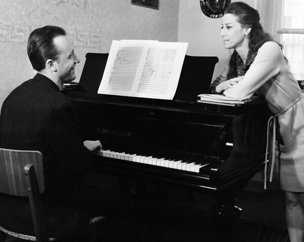 Солистка Большого театра Майя Плисецкая с супругом композитором Родионом Щедриным