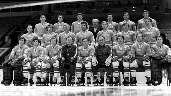 Сборная СССР - победитель чемпионата мира и Европы по хоккею с шайбой 1973 года. Архивное фото