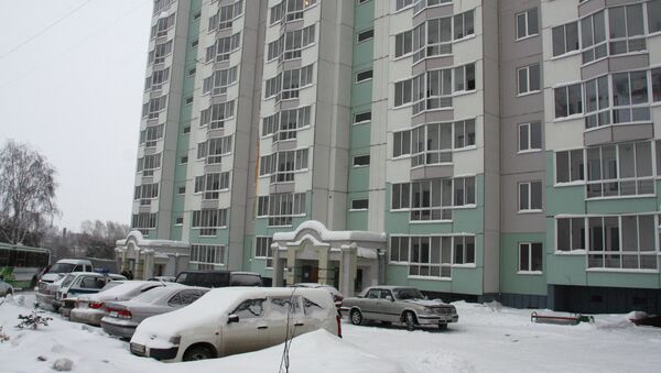 Первые жильцы поврежденного в Томске дома заселяются в новые квартиры