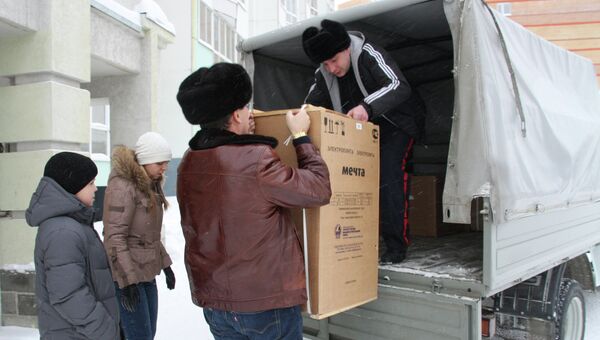 Первые жильцы поврежденного в Томске дома заселяются в новые квартиры
