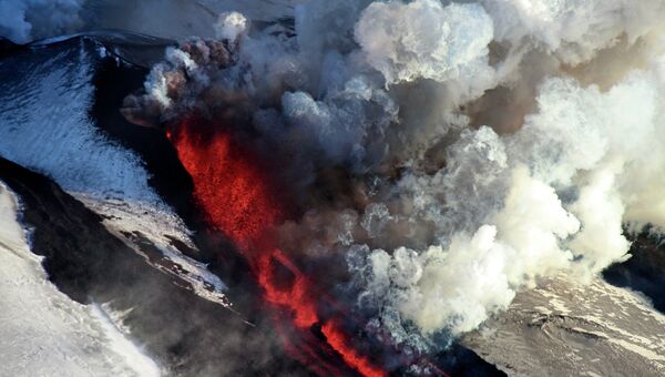 Извержение вулкана Плоский Толбачик на Камчатке. Архив