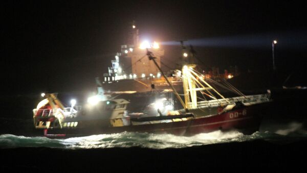 Поисково-спасательная операция в Северном море на месте столкновения автомобильного парома Baltic Ace и контейнеровоза Corvus J. Ваltic 
