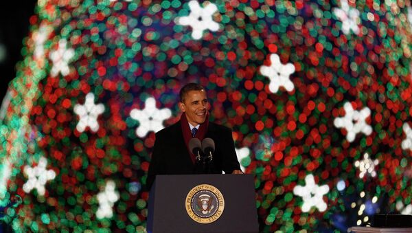 Президент США Барак Обама зажег огни на Национальной елке
