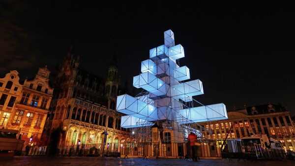 Рождественская елка на площади Брюсселя. Архивное фото