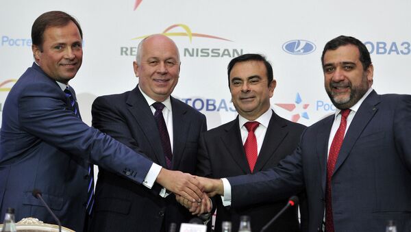 Подписание соглашения между ОАО АвтоВАЗ и Renault-Nissan. Архивное фото