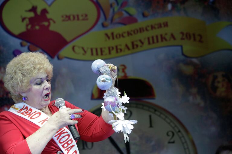 Куликова Валентина в финале конкурса Московская супербабушка-2012