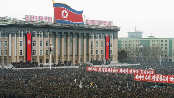Масштабное празднование по случаю успешного запуска ракеты Ынха-3 в столице КНДР