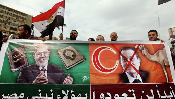 В Египте проходят акции сторонников и противников новой конституции