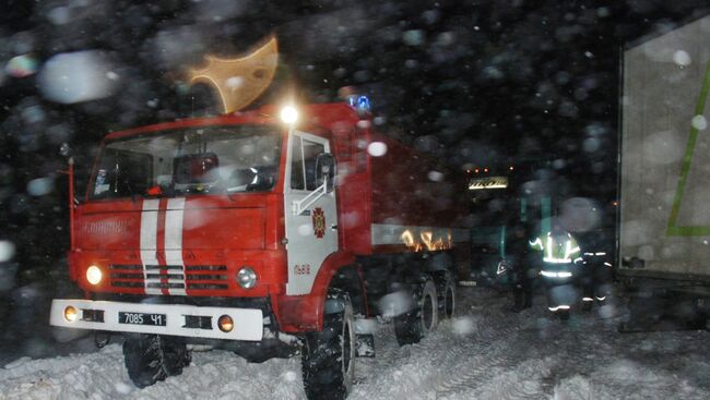 Автомобили в пробке в Львовской области, Украина