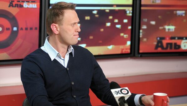 Выступление А. Навального в прямом эфире радиостанции Эхо Москвы. Архивное фото
