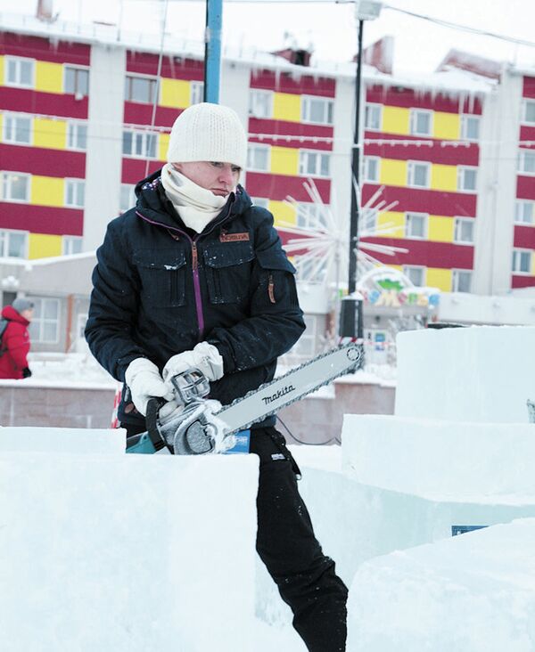 Инесс Вальтер-Уланде принимает участие в международном фестивале ледовой скульптуры «Полярная рапсодия»