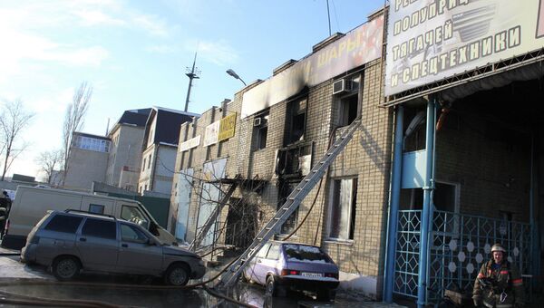 Пожар в магазине Салюты Поволжья в Саратове