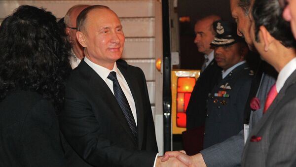 В.Путин прибыл с официальным визитом в Индию