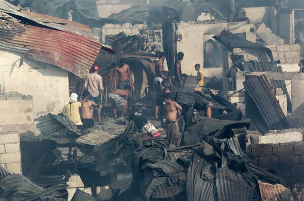 Пожар в жилых кварталах в столице Филиппин Маниле
