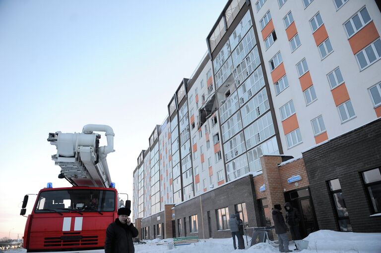 Взрыв газа в многоэтажной новостройке в Тюмени