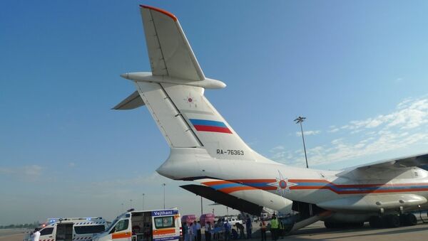 Самолет МЧС России, эвакуирующий больных россиян из Таиланда