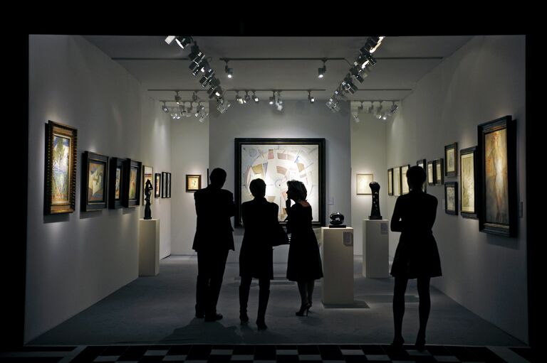 Экспонаты ярмарки антиквариата в Брюсселе BRAFA