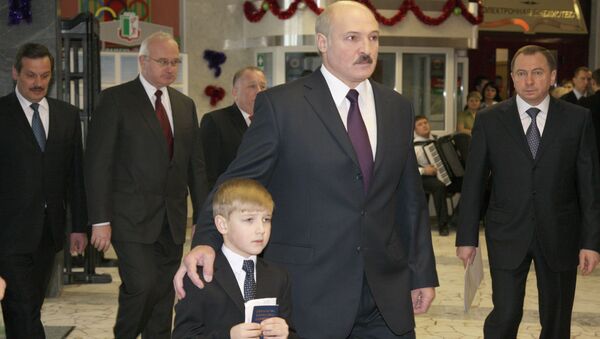 Президент Белоруссии Александр Лукашенко с сыном Николаем